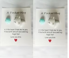 Alternative view of Pocket Hug